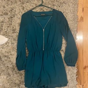 Express green romper size small